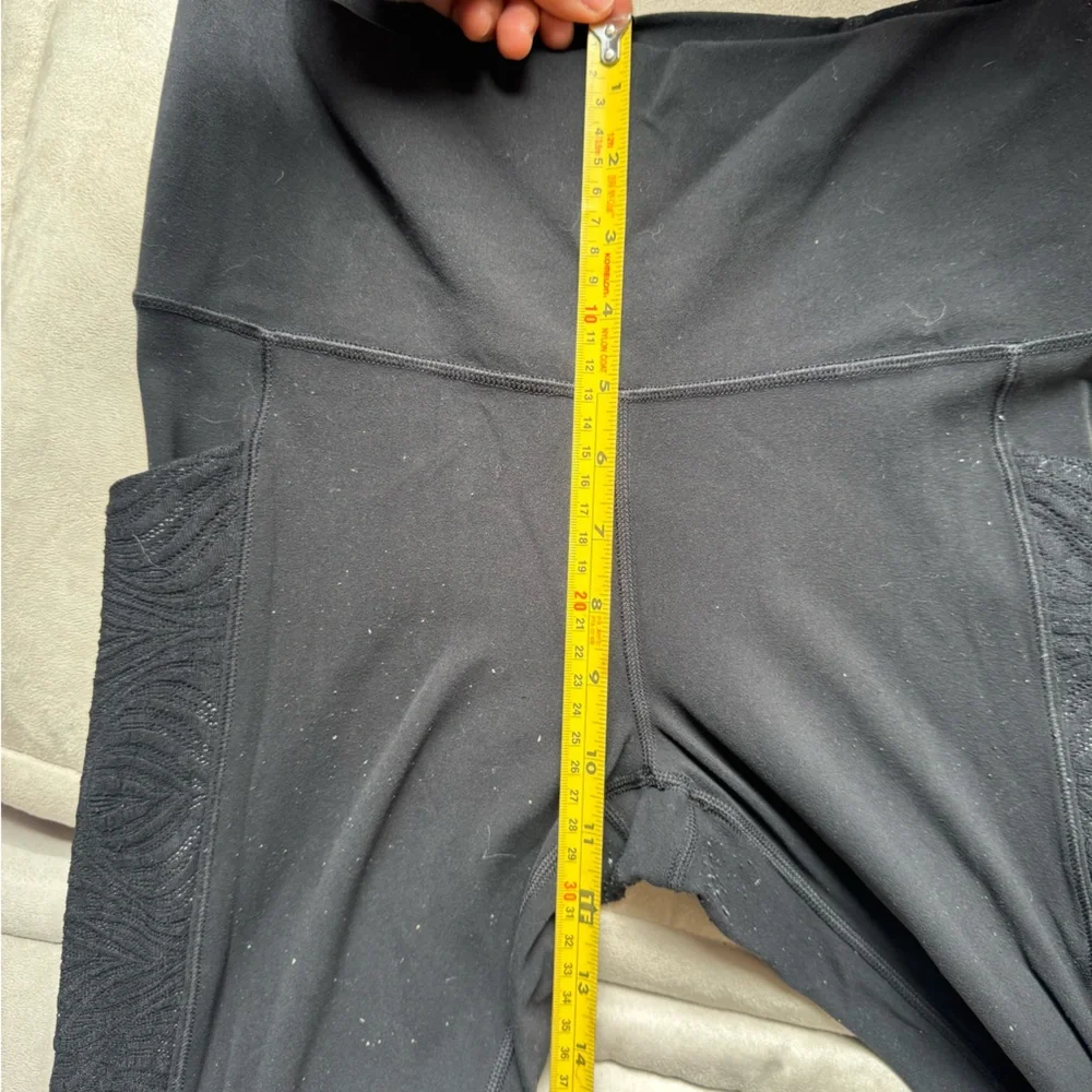 Athleta Black Salutation Stash B Lace Legging 7/8 Length - Picture 6 of 10